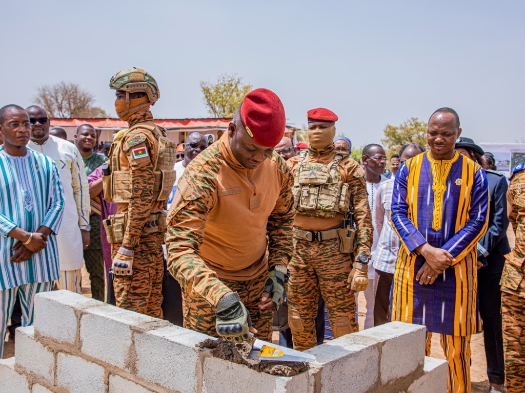 Afrique : Le Capitaine Ibrahim Traoré, un visionnaire au service de la modernisation du Burkina Faso